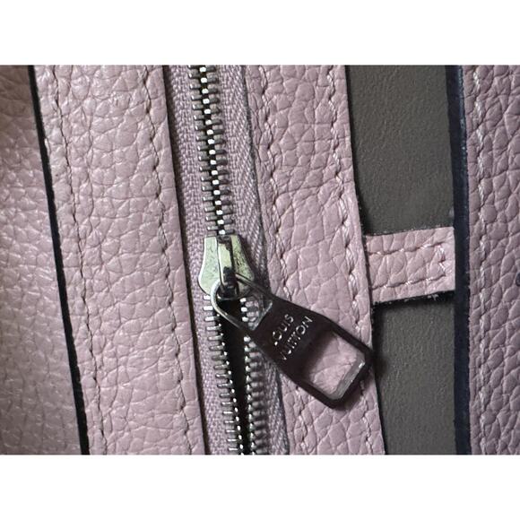 Louis Vuitton Petale Taurillon Leather Capucines MM Bag - Picture 11 of 14